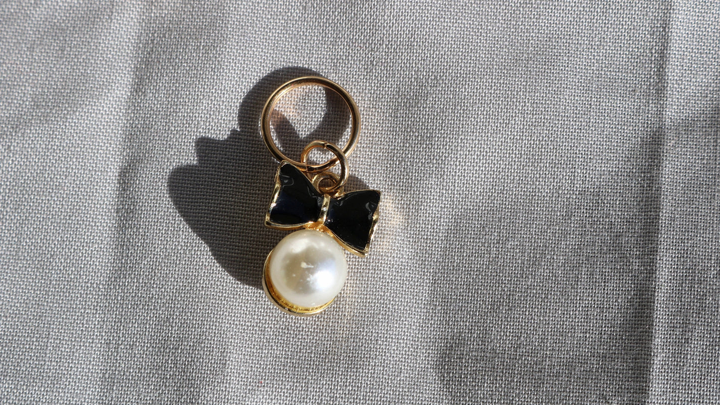 Pearls with Bows