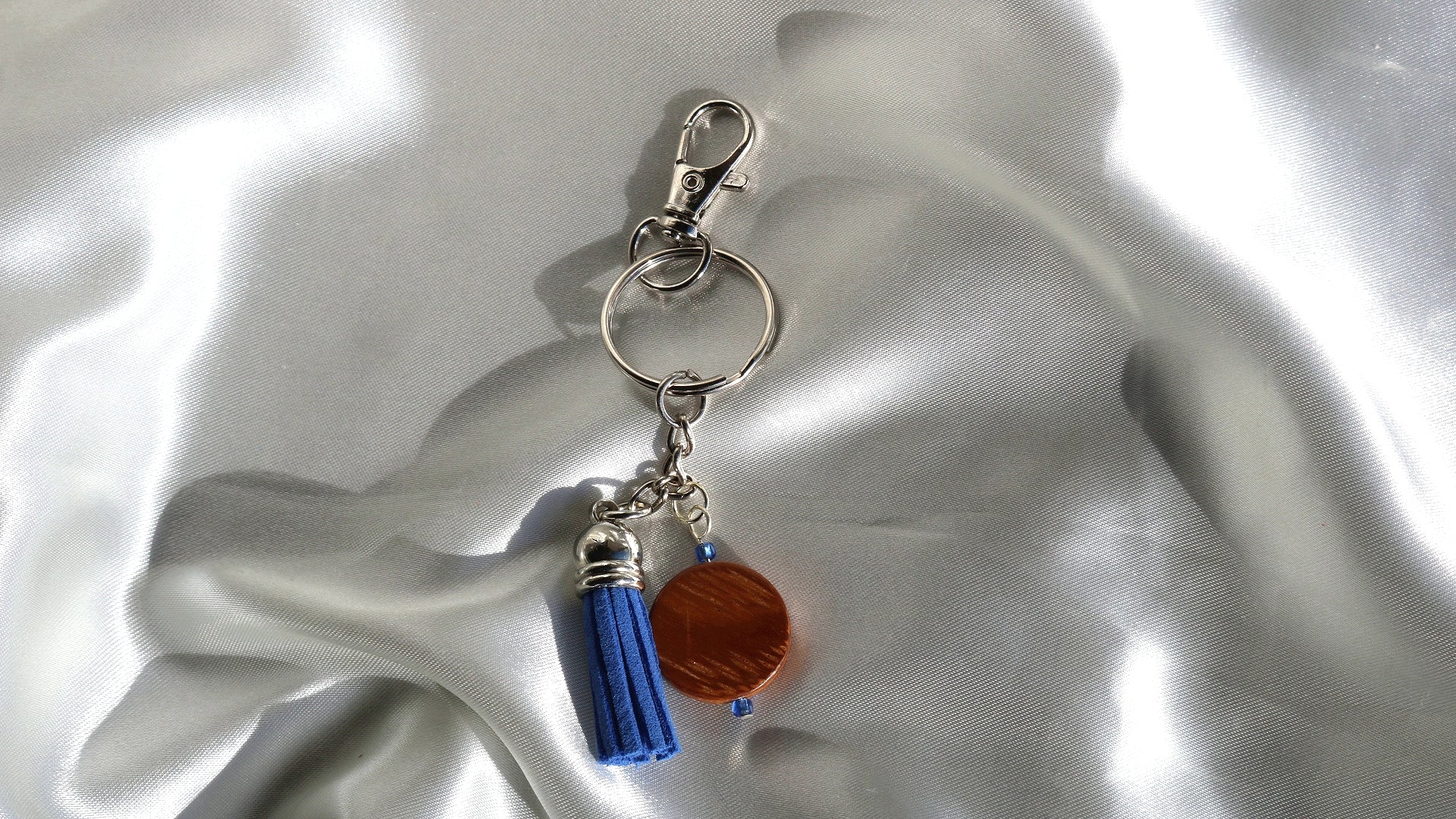 Small tassel keychain on sale
