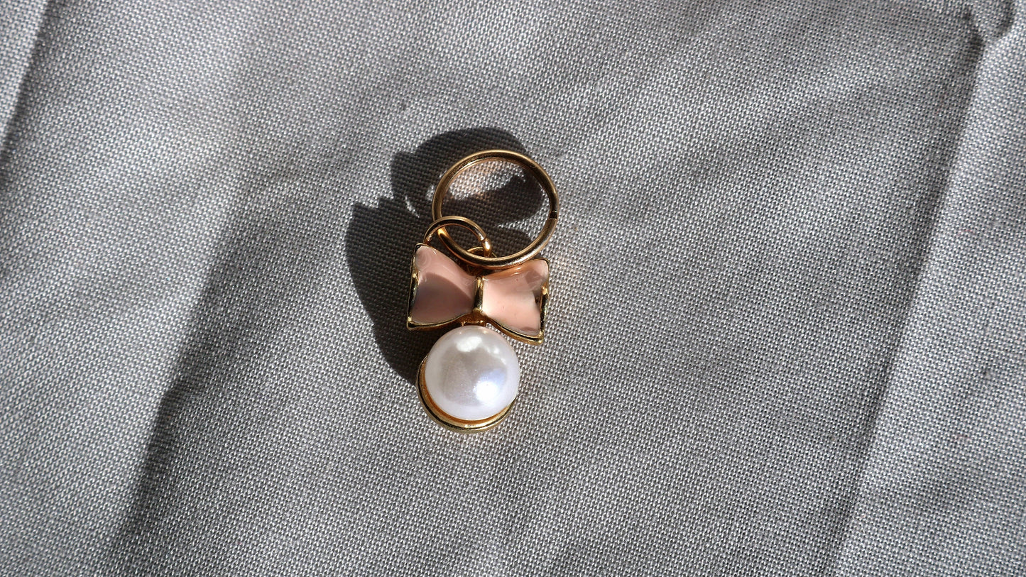 Pearls with Bows