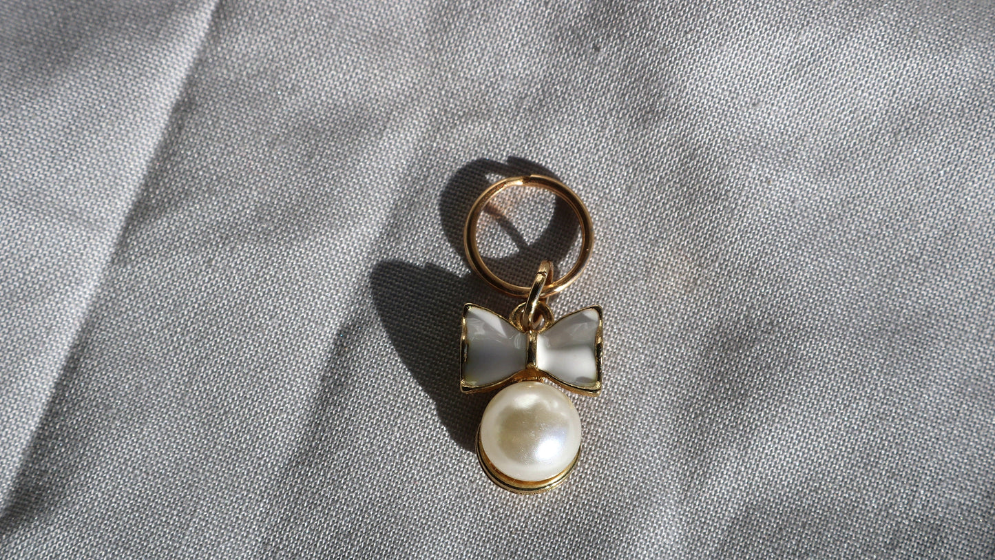 Pearls with Bows